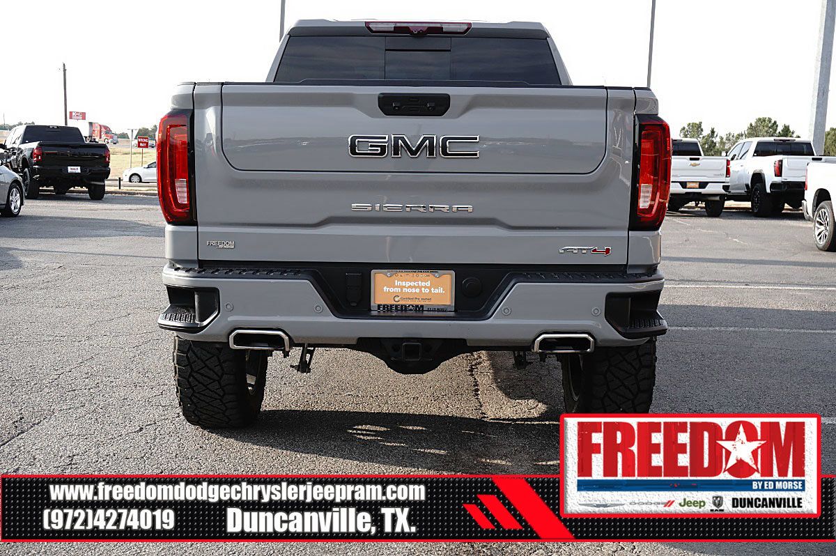 Used 2024 GMC Sierra 1500 AT4 w/ Technology Package AWD/4WD image 4