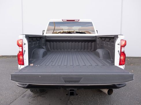 Used 2024 Chevrolet Silverado 3500 W/T image 19