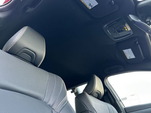 New 2025 Toyota Crown Signia image 18