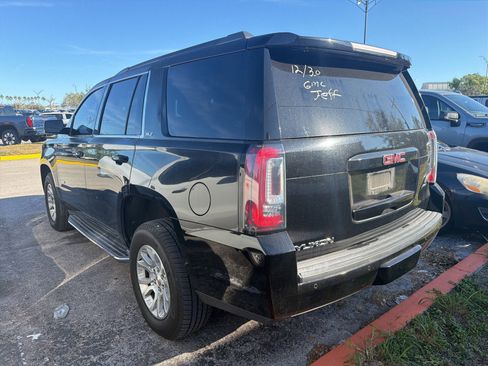 Used 2017 GMC Yukon SLT image 8