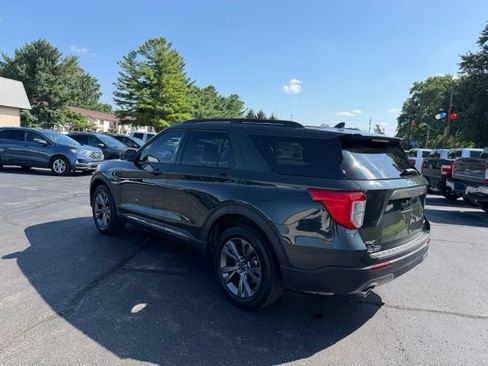 Used 2024 Ford Explorer XLT w/ Equipment Group 202A AWD/4WD image 14