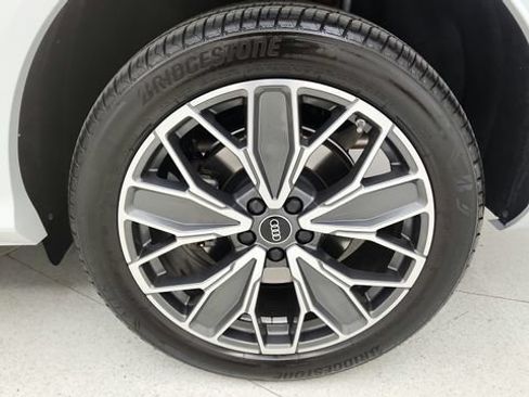 Used 2025 Audi Q5 Premium Plus w/ Premium Plus AWD/4WD image 93