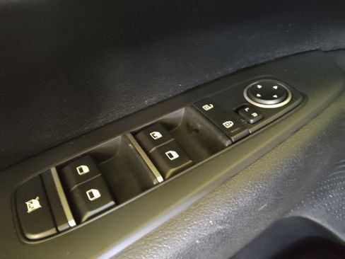 Used 2020 Kia Forte Sedan FWD image 27