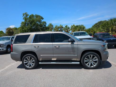 Used 2018 Chevrolet Tahoe LT w/ LT Signature Package RWD image 12