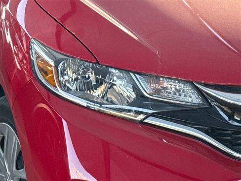 Used 2019 Honda Fit LX image 4