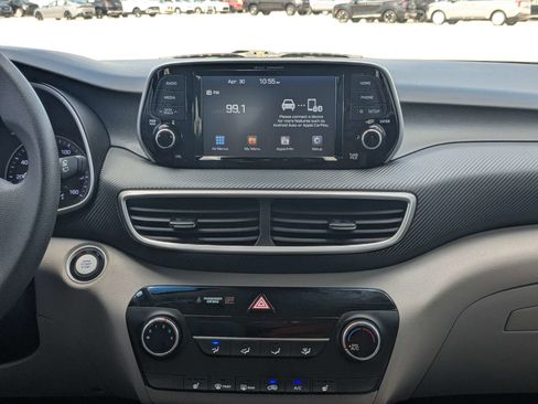 Used 2019 Hyundai Tucson Value FWD image 17