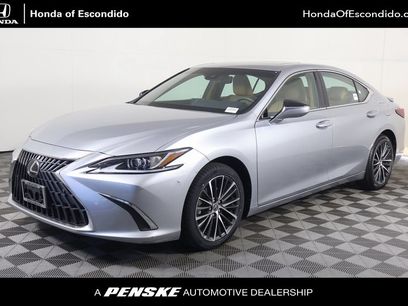 Used 2023 Lexus ES 300h w/ Premium Package