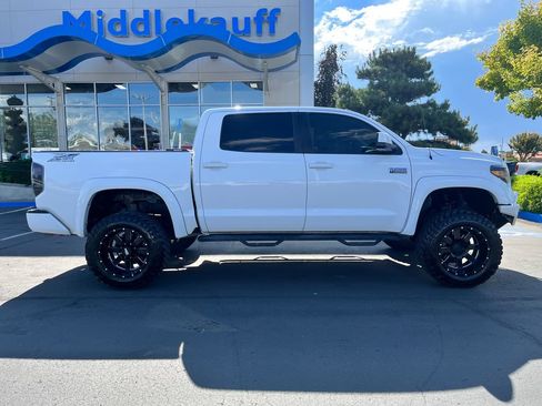 Used 2017 Toyota Tundra Platinum AWD/4WD image 4