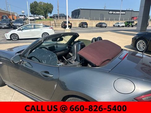 Used 2018 MAZDA MX-5 Miata Grand Touring RWD image 11