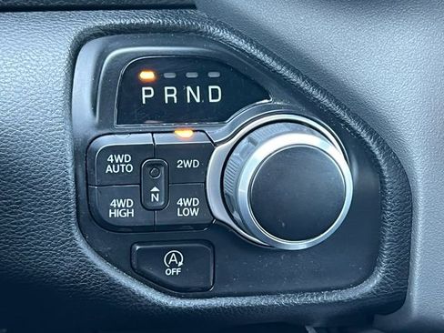 Used 2022 RAM 1500 Big Horn AWD/4WD image 32