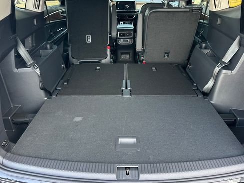 New 2026 Volkswagen Atlas SE FWD image 14