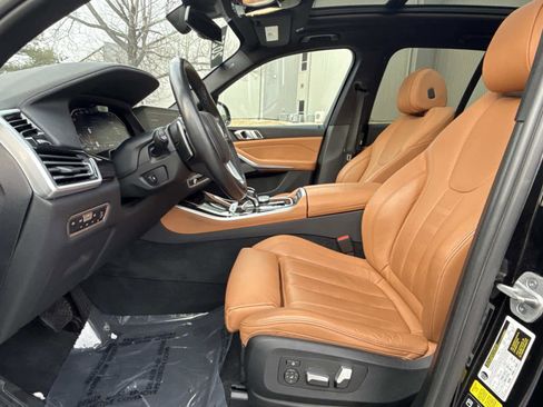 Used 2021 BMW X5 xDrive40i w/ Premium Package image 14