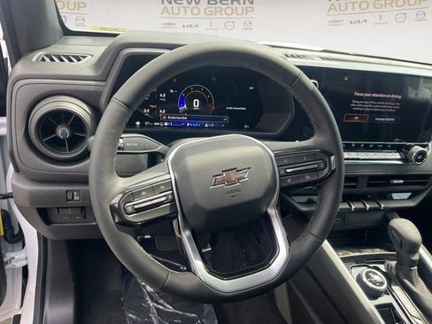 New 2026 Chevrolet Colorado Trail Boss AWD/4WD image 12