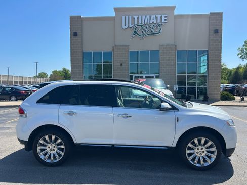 Used 2014 Lincoln MKX AWD w/ Equipment Group 102A image 1