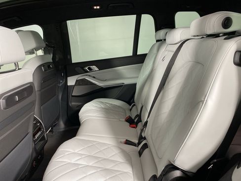 New 2026 BMW X7 xDrive40i image 19