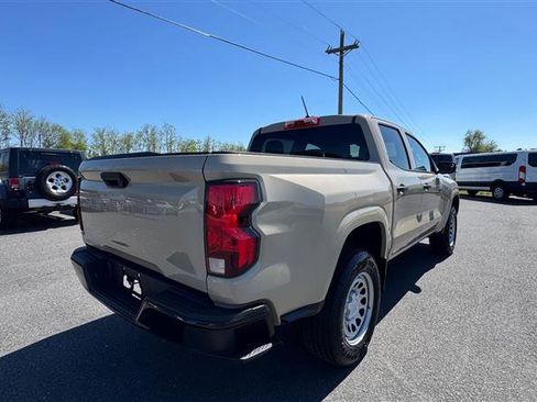 Used 2024 Chevrolet Colorado W/T image 25
