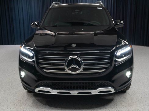 New 2026 Mercedes-Benz GLB 250 image 2