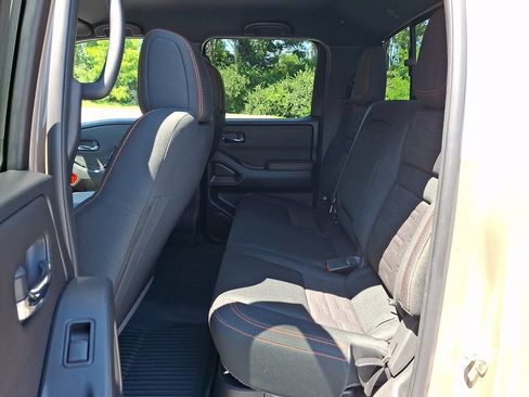 Used 2023 Nissan Frontier PRO-4X w/ Pro Convenience Package AWD/4WD image 10