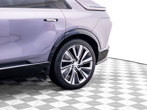 Certified 2025 Cadillac Lyriq Luxury w/ LPO, Floor Liner Package AWD/4WD image 39