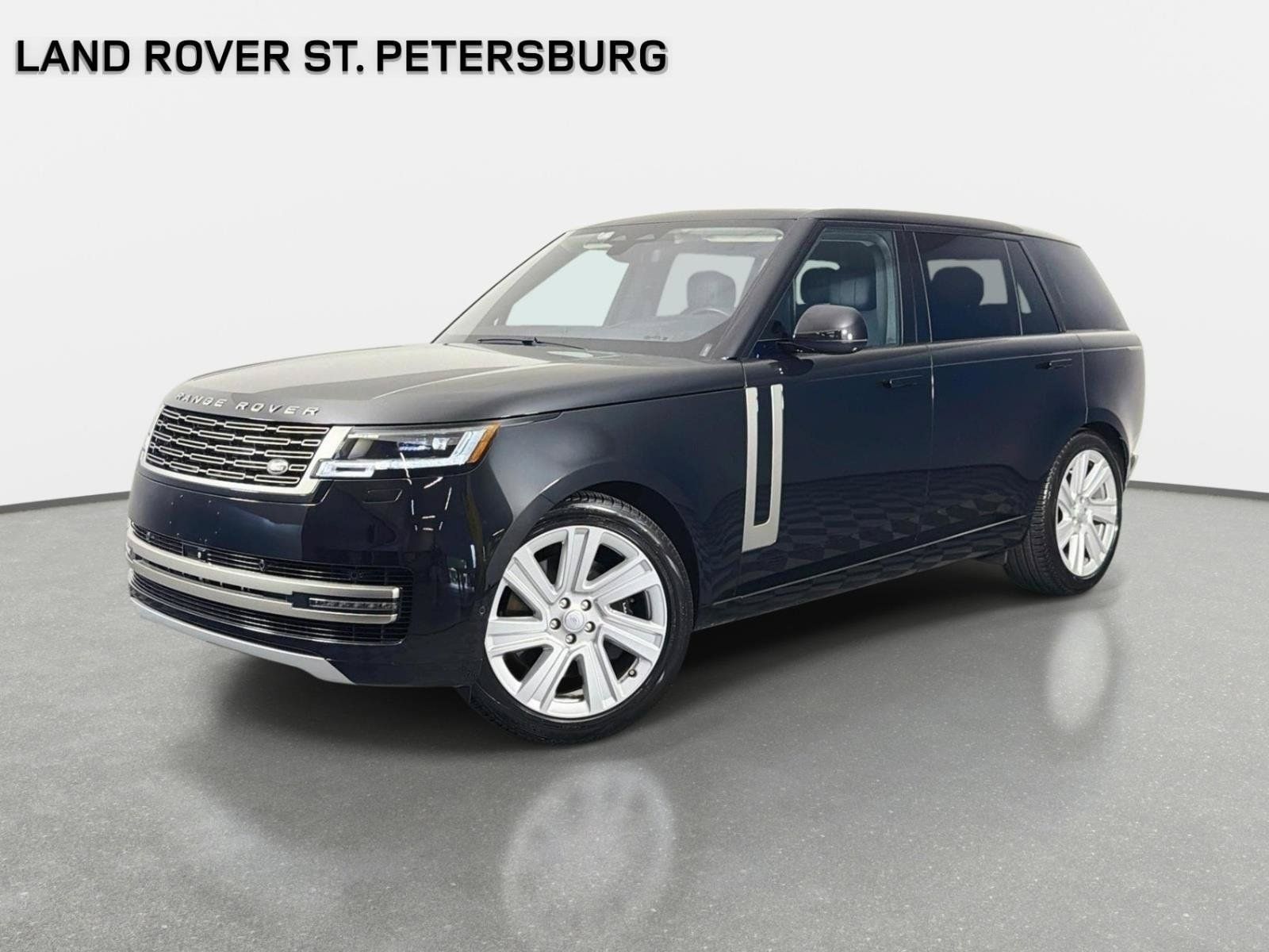 Used 2023 Land Rover Range Rover Long Wheelbase SE AWD/4WD image 1