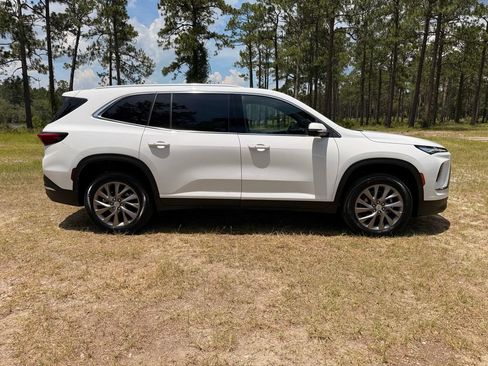 Used 2026 Buick Enclave Preferred FWD image 6