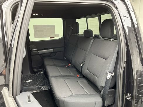 New 2025 Ford F150 XLT w/ Equipment Group 302A MID image 11