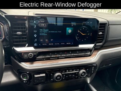 Certified 2025 Chevrolet Silverado 1500 RST AWD/4WD image 17