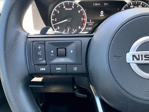 Used 2021 Nissan Rogue SV FWD image 24