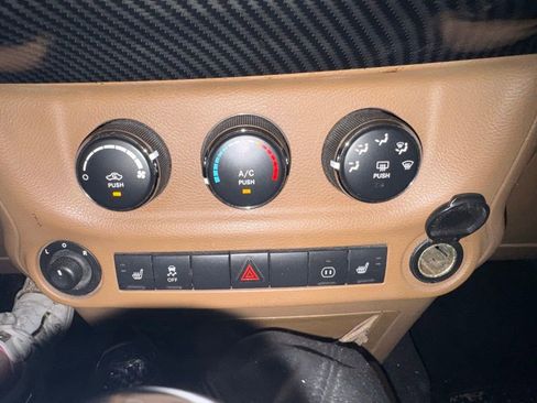 Used 2011 Jeep Wrangler Sport w/ Dual Top Group AWD/4WD image 29