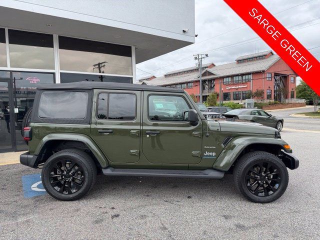 Used 2023 Jeep Wrangler Unlimited Sahara w/ Cold Weather Group AWD/4WD image 10