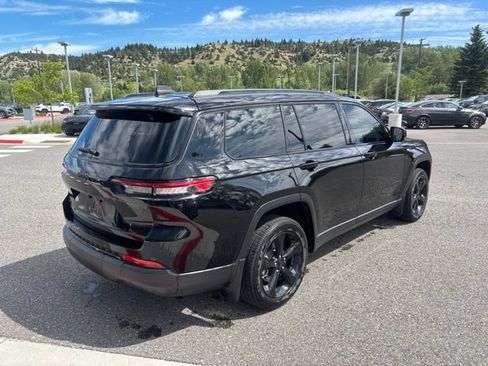 Used 2024 Jeep Grand Cherokee L Laredo AWD/4WD image 4