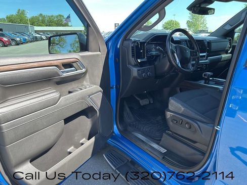 Certified 2023 Chevrolet Silverado 1500 RST w/ Z71 Off-Road Package AWD/4WD image 12