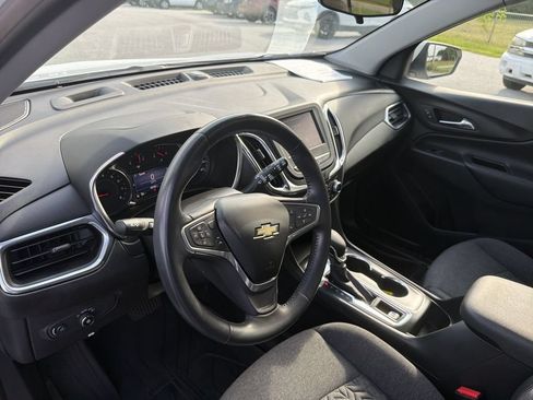 Certified 2022 Chevrolet Equinox LT FWD image 10
