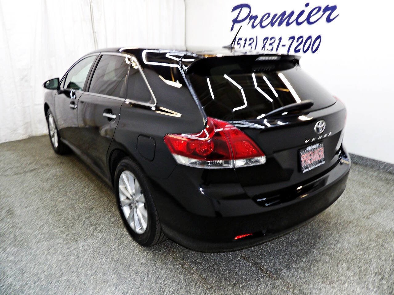 Used 2014 Toyota Venza XLE w/ XLE Premium Package FWD image 4