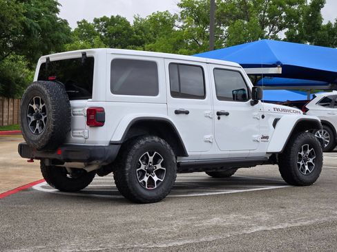 Used 2021 Jeep Wrangler Unlimited Rubicon AWD/4WD image 3