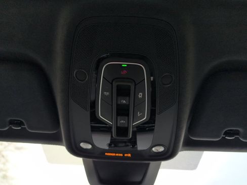 New 2026 Audi SQ8 Prestige image 7