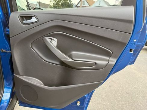 Used 2018 Ford Escape SE FWD image 18