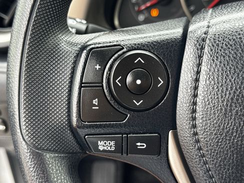 Used 2015 Toyota RAV4 LE image 24