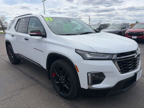 Used 2023 Chevrolet Traverse Premier w/ Redline Edition AWD/4WD image 3