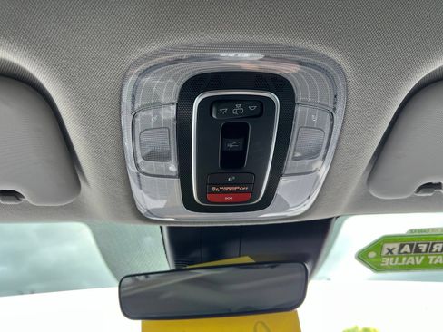 Used 2023 Hyundai Elantra Limited FWD image 34