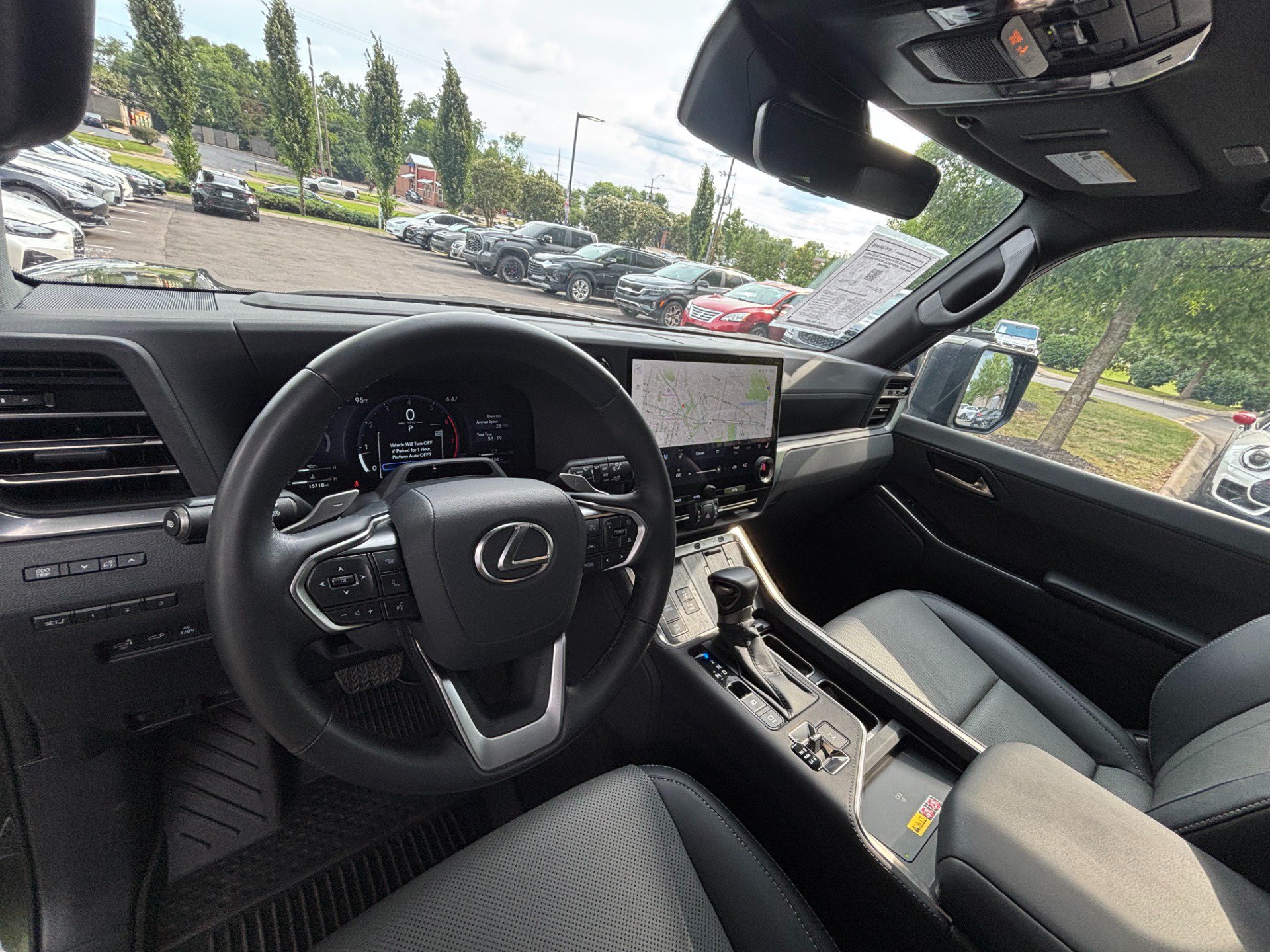 Used 2025 Lexus GX 550 w/ Accessory Package (2T) AWD/4WD image 18