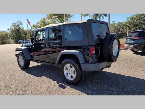 Used 2018 Jeep Wrangler Unlimited Sport S image 18