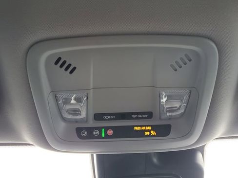 Used 2021 Chevrolet Malibu RS image 31