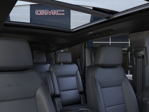 New 2026 GMC Yukon Denali w/ Advanced Technology Package AWD/4WD image 25