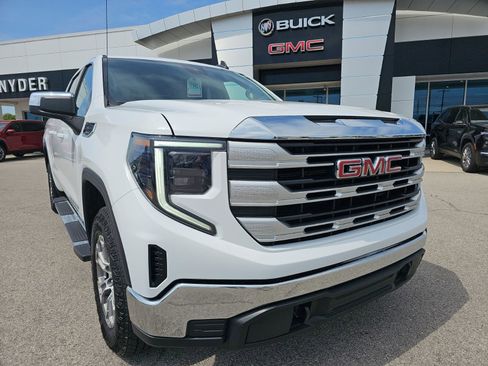 Used 2023 GMC Sierra 1500 SLE w/ Preferred Package AWD/4WD image 10