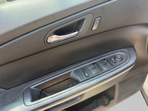 Used 2012 GMC Acadia SL w/ Preferred Package FWD image 20