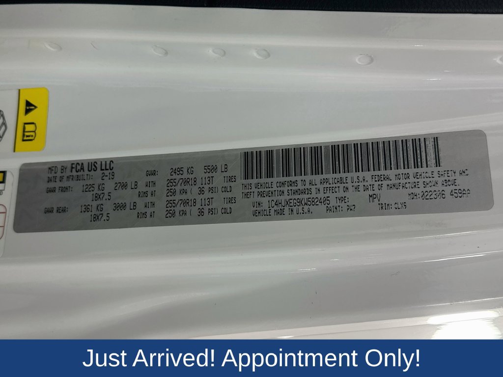 Used 2019 Jeep Wrangler Unlimited Sahara AWD/4WD image 39
