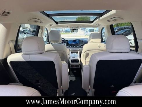 New 2026 Mercedes-Benz GLS 450 4MATIC image 16