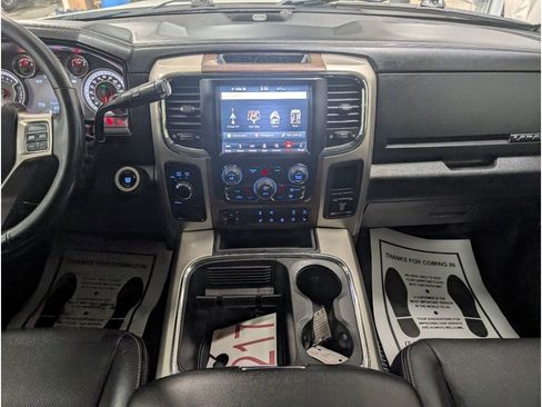 Used 2018 RAM 2500 Laramie w/ Convenience Group image 15