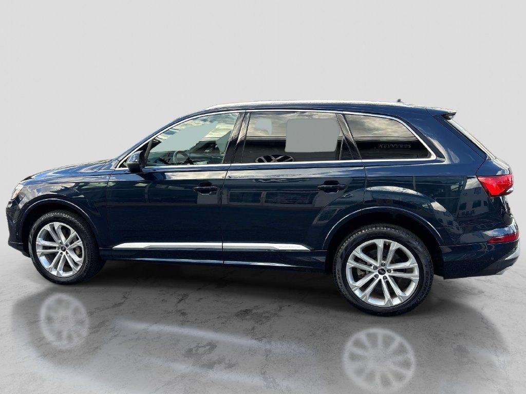 Used 2025 Audi Q7 3.0T Premium Plus AWD/4WD image 2